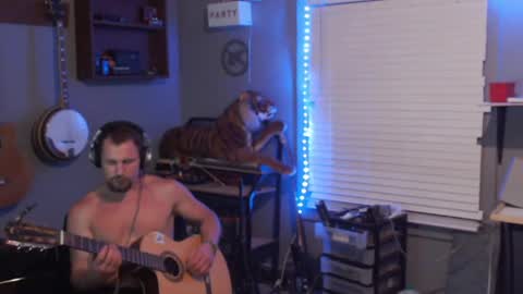 Jameswebbscope online show from 05-12-26, 08:33