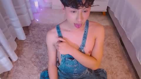 Jamie femboy online show from 10-22-25, 01:06