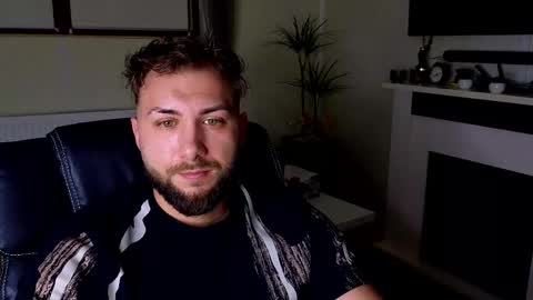 Snapshot of jamienoxus chatting on 04-28-26, 05:12 Robbie online show from 04-28-26, 05:12