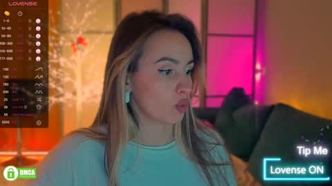 Snapshot of jane_bloempje chatting on 01-05-25, 07:49 Jane and sheron online show from 01-05-25, 07:49