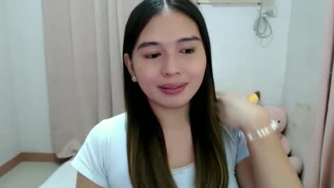 Snapshot of jane_bratxxx chatting on 05-19-26, 11:00 YOUR LOVELY JANE online show from 05-19-26, 11:00
