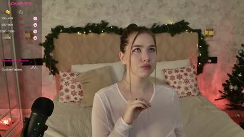 Snapshot of jane_meys chatting on 12-20-24, 05:04 your kitty JANE roawww online show from 12-20-24, 05:04