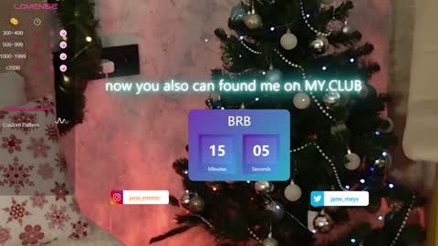 Snapshot of jane_meys chatting on 12-21-24, 08:18 your kitty JANE roawww online show from 12-21-24, 08:18