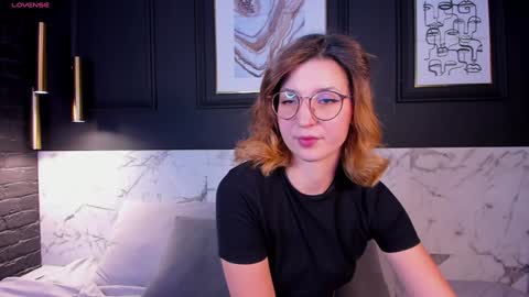 Snapshot of jane_pearl chatting on 01-21-25, 06:33 Jane online show from 01-21-25, 06:33