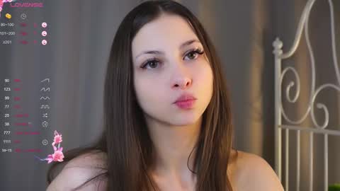 Snapshot of janecoxa chatting on 02-14-25, 02:02 Jennifer  online show from 02-14-25, 02:02