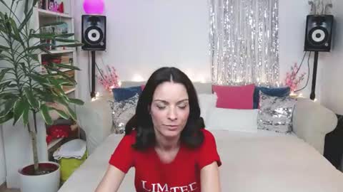 Snapshot of janedejay chatting on 06-10-26, 07:13 JaneDejay online show from 06-10-26, 07:13