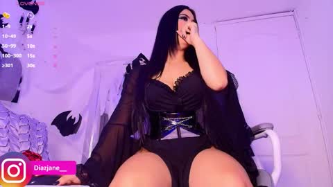 Jennifer online show from 10-31-25, 09:16