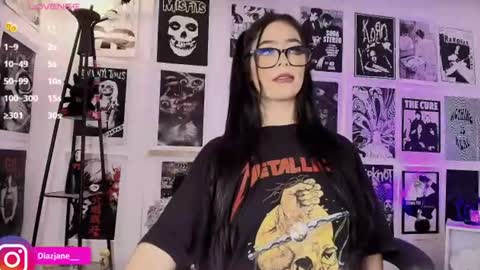 Jennifer online show from 07-16-26, 12:16