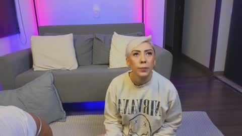 Snapshot of janehart_ chatting on 12-21-24, 04:09 Jane online show from 12-21-24, 04:09