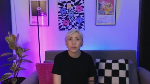 Jane online show from 05-19-26, 01:11