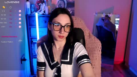 Snapshot of janeroger chatting on 06-10-26, 12:44 Jane Roger online show from 06-10-26, 12:44