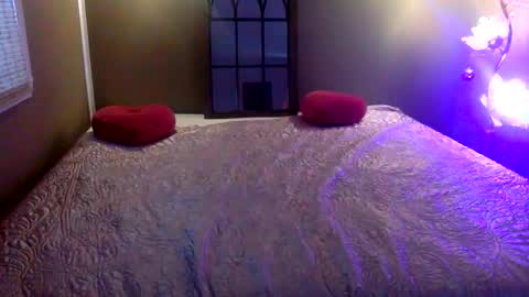 janicepepper online show from 11-21-25, 05:22