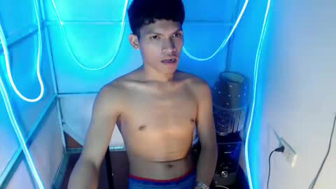 janlloyd04 online show from 03-11-26, 02:56