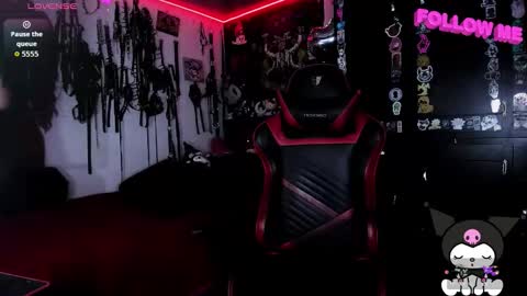 Snapshot of janna_ink chatting on 09-25-25, 11:19 online show from 09-25-25, 11:19