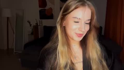 Janni online show from 10-22-25, 08:52