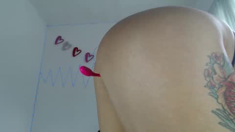 Snapshot of japonesa01 chatting on 04-22-26, 06:53 Monik online show from 04-22-26, 06:53