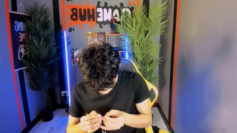 Jaremy online show from 11-28-25, 05:04