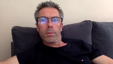 Snapshot of jario1981 chatting on 04-25-26, 03:20 Jario online show from 04-25-26, 03:20