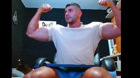 Snapshot of jarod131675 chatting on 05-20-26, 07:42 jarod online show from 05-20-26, 07:42