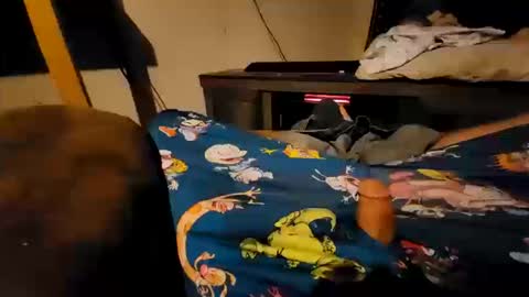 jarsenugs online show from 10-15-25, 03:17