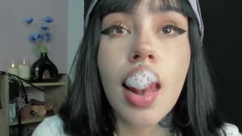 Maria online show from 11-11-25, 02:11