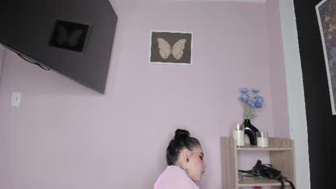 Snapshot of jas_miin chatting on 06-15-26, 02:36 Maria online show from 06-15-26, 02:36
