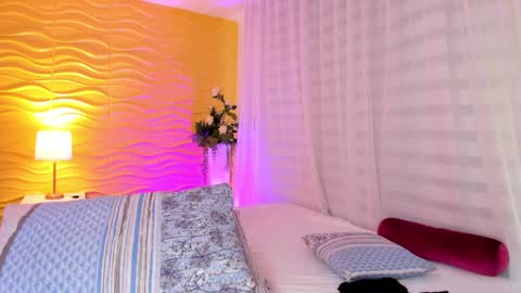 Jasmin Evans online show from 01-06-25, 05:49