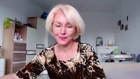 Jasmin room for people 40 online show from 06-14-26, 01:13