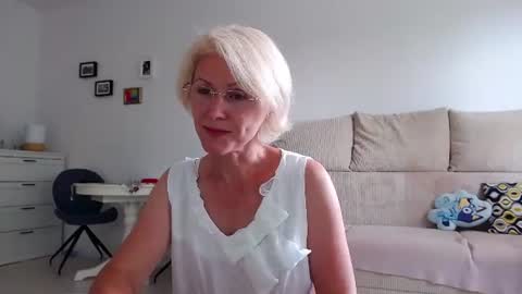 Jasmin room for people 40 online show from 06-28-26, 12:55