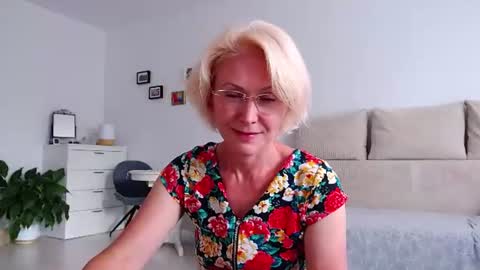 Jasmin room for people 40 online show from 07-21-26, 01:13