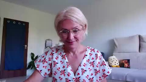 Jasmin room for people 40 online show from 07-28-26, 06:09
