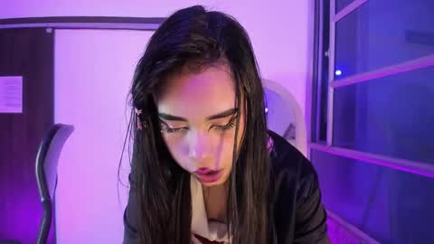 Snapshot of jasmin_skinny chatting on 10-19-25, 03:40 jasmin_skinny online show from 10-19-25, 03:40