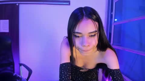 Snapshot of jasmin_skinny chatting on 10-22-25, 03:18 jasmin_skinny online show from 10-22-25, 03:18