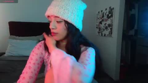 Snapshot of jasmine_019 chatting on 07-11-26, 07:16 J- next transmission december 4 online show from 07-11-26, 07:16