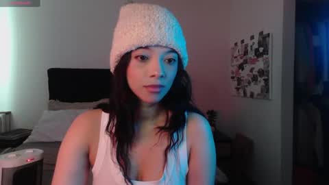 Snapshot of jasmine_019 chatting on 07-13-26, 05:38 J- next transmission december 4 online show from 07-13-26, 05:38