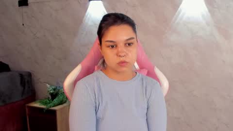Snapshot of jasmine_burke chatting on 06-21-26, 01:30 Jasmine Burke online show from 06-21-26, 01:30
