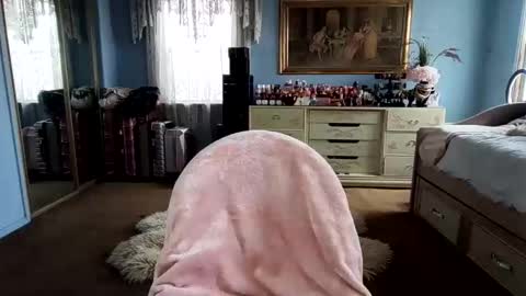 Snapshot of jasminekay chatting on 05-24-26, 08:14 JasmineKay online show from 05-24-26, 08:14