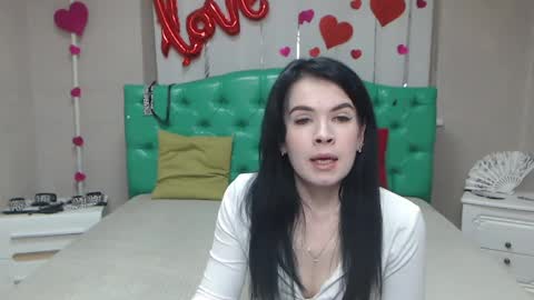 JasmineKouch online show from 04-01-26, 06:16