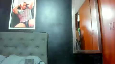 Snapshot of jasonmartiinez chatting on 12-26-24, 06:52 online show from 12-26-24, 06:52