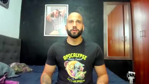    online show from 12-18-25, 03:51