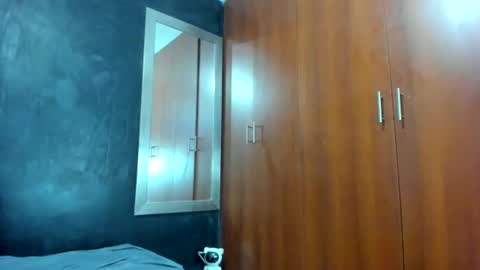    online show from 03-26-26, 06:08