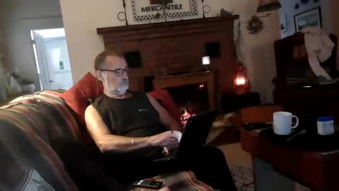 Snapshot of jasonreloaded694u chatting on 01-31-25, 08:54 Jason online show from 01-31-25, 08:54