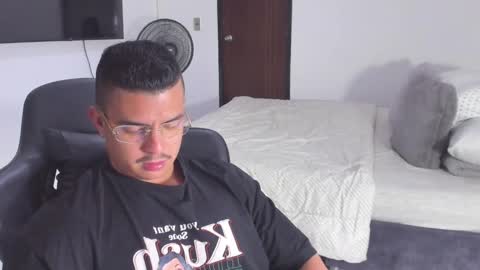 JBrooksXx online show from 01-31-25, 03:20