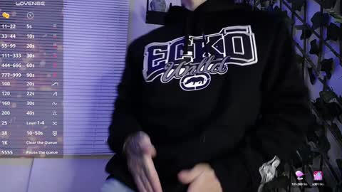 Snapshot of jasson_king01 chatting on 12-08-24, 04:57 JKing online show from 12-08-24, 04:57