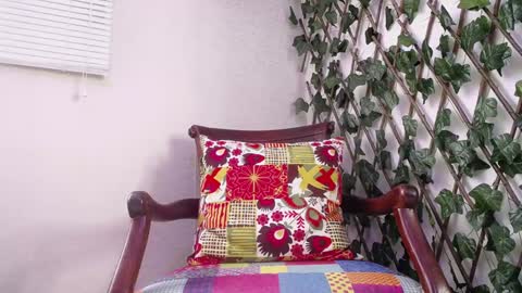 Snapshot of jasson_king01 chatting on 12-21-24, 05:29 JKing online show from 12-21-24, 05:29