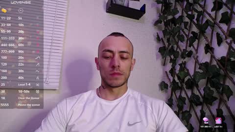 Snapshot of jasson_king01 chatting on 12-31-24, 05:55 JKing online show from 12-31-24, 05:55