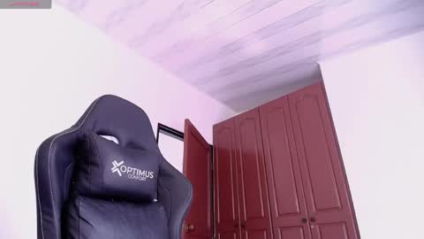 JKing  online show from 04-17-26, 06:44