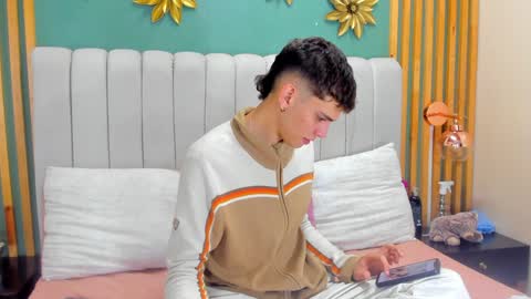 Snapshot of jasson_smit chatting on 12-23-24, 12:41 J A S S O N online show from 12-23-24, 12:41