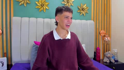 Snapshot of jasson_smit chatting on 12-24-24, 12:44 J A S S O N online show from 12-24-24, 12:44