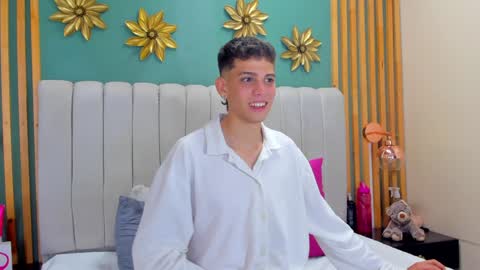 Snapshot of jasson_smit chatting on 12-31-24, 12:46 J A S S O N online show from 12-31-24, 12:46